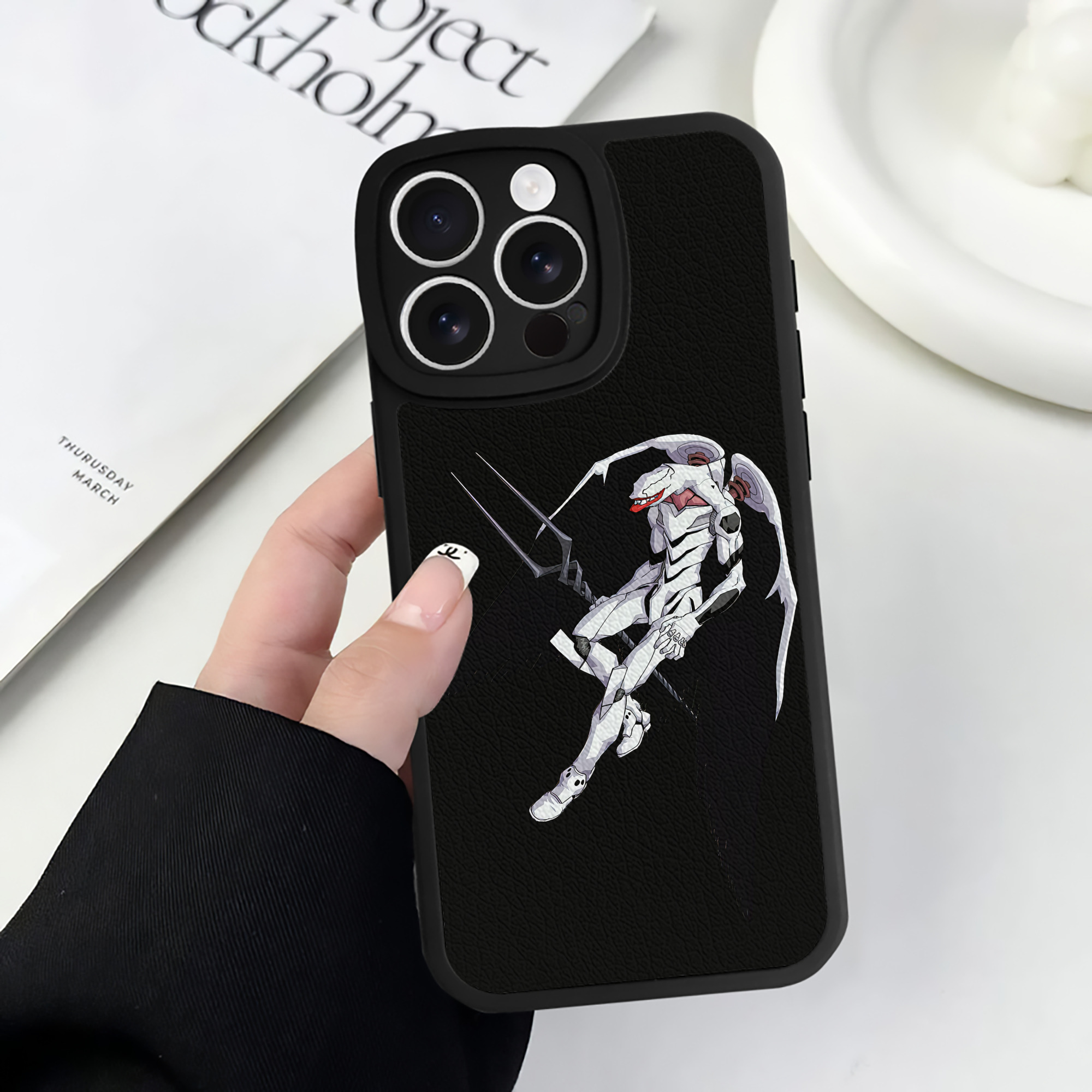 （画像用） EVA 新世紀エヴァンゲリオン 【iPhone 16シリーズ対応】シリコンスマホケース（レザー調） 材質：シリコン